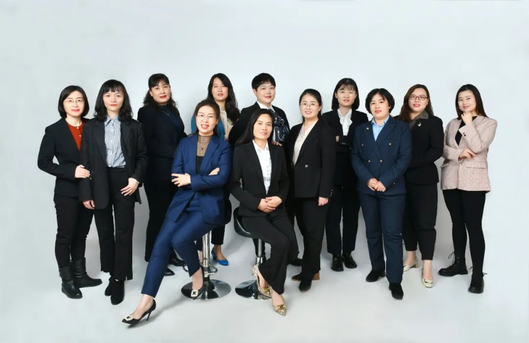 我所组织开展“美丽相约 精彩瞬间——职业形象照拍照”女神节团建活动